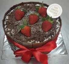  Whole Round Cake 20cm from The Sweet Recipe