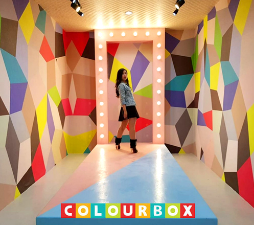 Rasakan Keseruan Berwisata Selfie di Colour Box Bandung